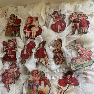VALENTINE VICTORIAN STYLE WOOD MINI ORNAMENTS*FIR AND FEATHER TREE*GIFT*TAGS*